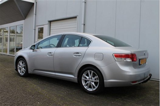 Toyota Avensis - 2.0 VVTi Business - 1