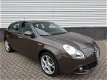 Alfa Romeo Giulietta - 1.4 T 170PK Dist. Lusso *Automaat - 1 - Thumbnail