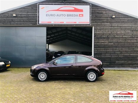 Ford Focus - 1.6 16V Titanium - 1