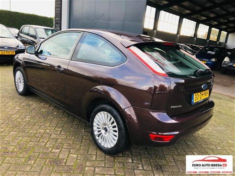 Ford Focus - 1.6 16V Titanium - 1