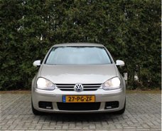 Volkswagen Golf - 2.0 FSI Sportline