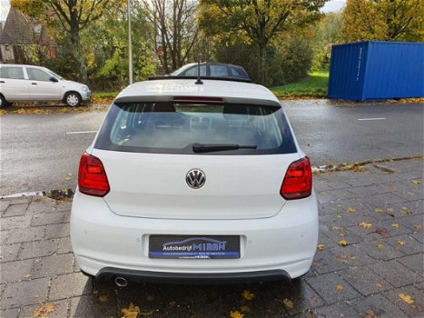 Volkswagen Polo - 1.4 TDi 105PK R-Line Pano BiXenon Navi Led Bomvolle Auto - 1