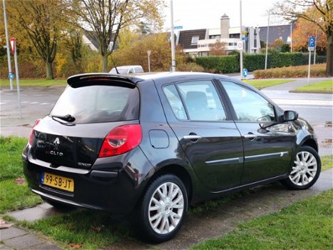 Renault Clio - 1.6-16V Dynamique Luxe Airco/El.ramen/LMV/NAP/APK - 1