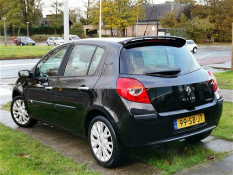 Renault Clio - 1.6-16V Dynamique Luxe Airco/El.ramen/LMV/NAP/APK - 1