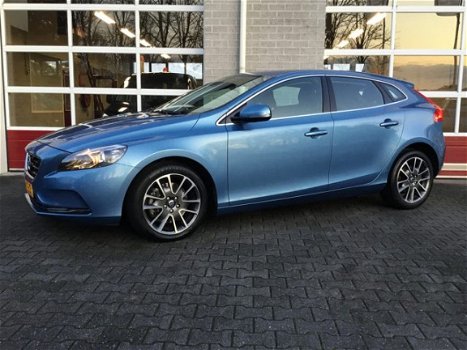 Volvo V40 - 2.0 D4 Momentum Business | NIEUW STAAT | 1E EIGENAAR | - 1