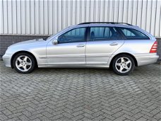 Mercedes-Benz C-klasse Combi - 240 Avantgarde C240 2.6 V6 | AUTOMAAT