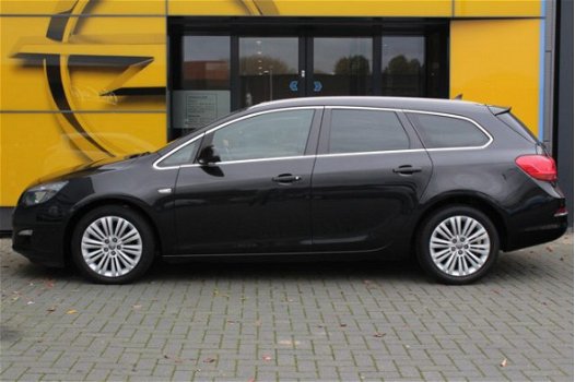 Opel Astra Sports Tourer - 1.4 Turbo Des.Ed. NAVI/AGR STOELEN/ECC/PDC/16INCH/BLUETOOTH/PRIVACY GLASS - 1