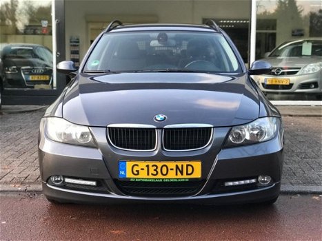 BMW 3-serie Touring - 318i 2e Eigenaar/Nieuwe Apk/Pano dak/NAVI/Lmv - 1