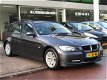 BMW 3-serie Touring - 318i 2e Eigenaar/Nieuwe Apk/Pano dak/NAVI/Lmv - 1 - Thumbnail