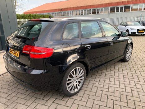 Audi A3 Sportback - 1.6 TDI Attraction Navigatie Xenon/Led - 1