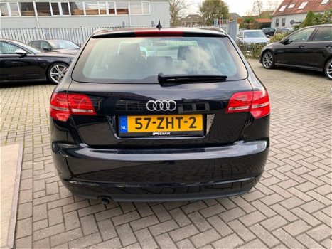 Audi A3 Sportback - 1.6 TDI Attraction Navigatie Xenon/Led - 1