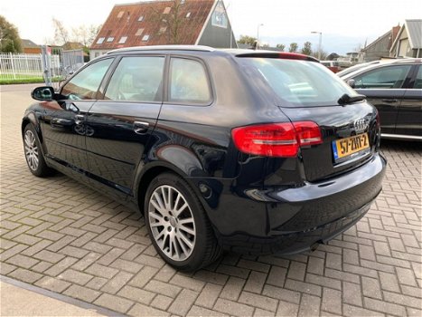 Audi A3 Sportback - 1.6 TDI Attraction Navigatie Xenon/Led - 1