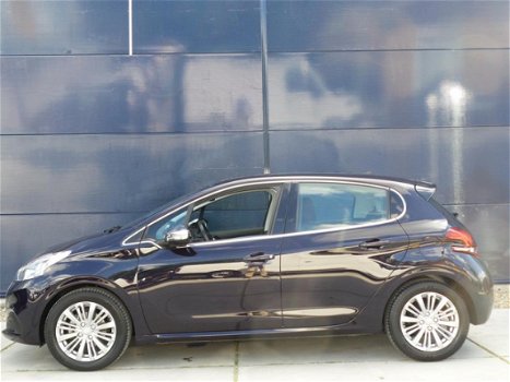 Peugeot 208 - 1.2 82pk 5D ALLURE CLIMATE en NAVIGATIE en LMV - 1