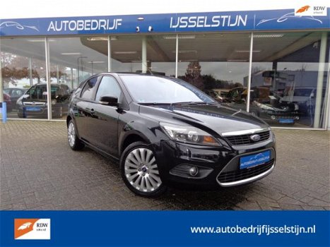 Ford Focus - 1.6 Titanium 5 Drs / Climate Control / Half Leder - 1