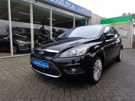 Ford Focus - 1.6 Titanium 5 Drs / Climate Control / Half Leder - 1