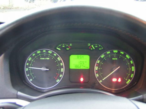 Skoda Octavia - 1.6 Ambiente - 1