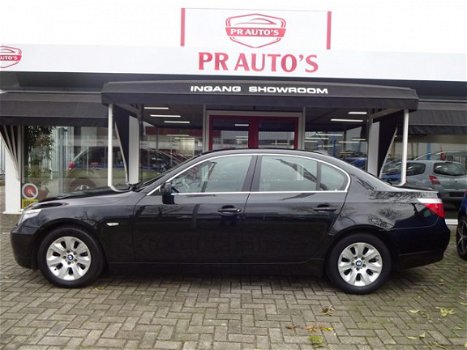 BMW 5-serie - 520i Executive | cruise | airco| Navigatie |sensoren | - 1