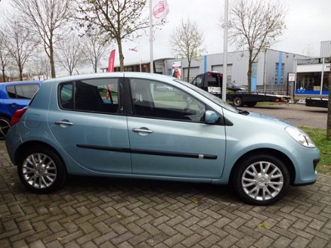 Renault Clio - 1.2 TCE Collection airco | cruise | el ramen | - 1