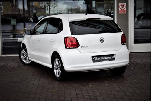 Volkswagen Polo - 1.2 Match / Cruise c. / Climate c. / Stoelverwarm. / Navi - 1