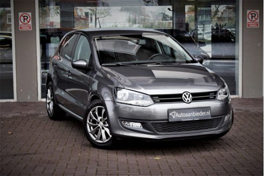 Volkswagen Polo - 1.2 Comfortline / PDC / Navigatie / Climate c - 1