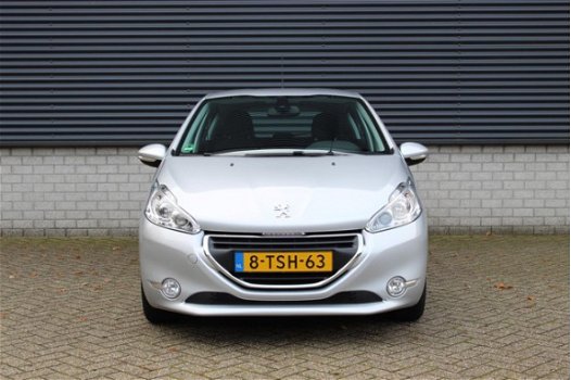 Peugeot 208 - Allure 1.6 VTi Automaat Navi/Clima/LMV - 1