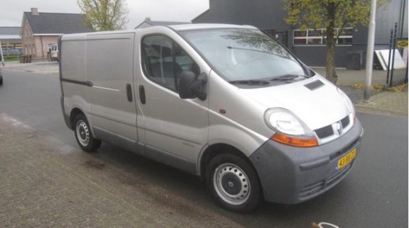 Renault Trafic - 1