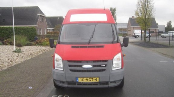 Ford Transit - 1