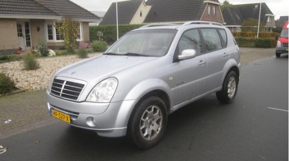 SsangYong Rexton - 1