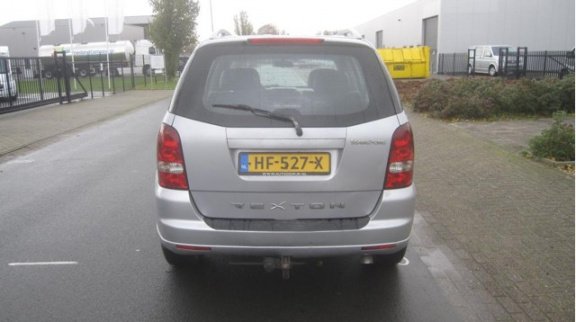 SsangYong Rexton - 1