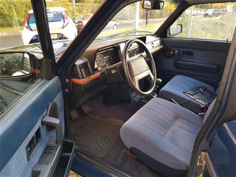 Volvo 240 - 2.3i GLE - 1