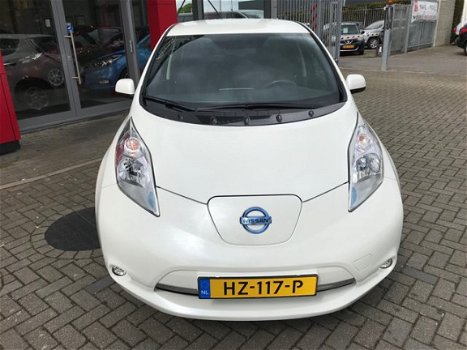 Nissan LEAF - 30kWh Acenta * PRIJS INCLUSIEF BTW * Quick Charger + Comfort Pack + Solar Panel * BTW - 1