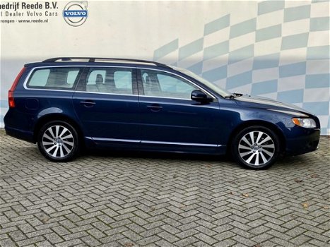 Volvo V70 - D5 AWD Geartronic Summum Summum Plus Line - 1