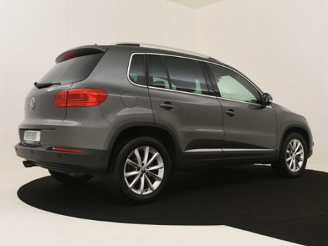 Volkswagen Tiguan - 1.4 Tsi 123 Pk Lounge - 1