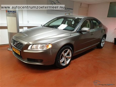 Volvo S80 - 2.0 Momentum - 1