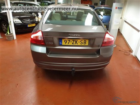 Volvo S80 - 2.0 Momentum - 1