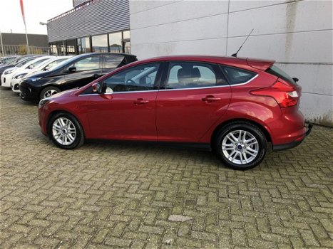 Ford Focus - 1.0 EcoBoost Titanium, Navi, Pdc V&A, Trekhaak, Prijs Rijklaar - 1