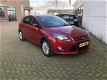 Ford Focus - 1.0 EcoBoost Titanium, Navi, Pdc V&A, Trekhaak, Prijs Rijklaar - 1 - Thumbnail