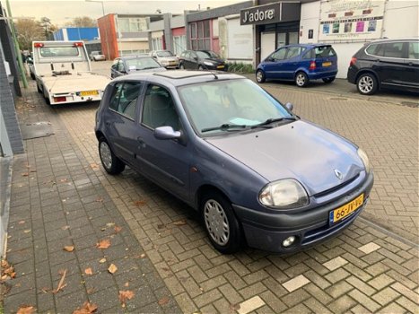 Renault Clio - 1.4 RN AUTOMAAT Met een nieuwe APK - 1