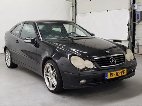 Mercedes-Benz C-klasse Sportcoupé - 230 K. ✅NAP, AUT, AMG, SPORTSOUND, AIRCO, CRUISE, REGENSENS, APK - 1