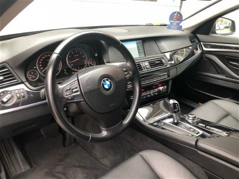 BMW 5-serie - 528i Executive Leder Navi 114.291 Km N.A.P - 1
