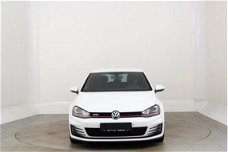 Volkswagen Golf - 2.0 TSI GTI Bluemotion Tech 220PK VP04426 | Automaat | Xenon | LED | Navi | Climat