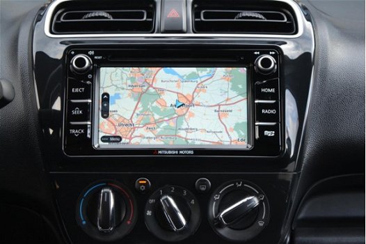 Mitsubishi Space Star - 1.2 80pk Connect Pro | Navigatie - 1