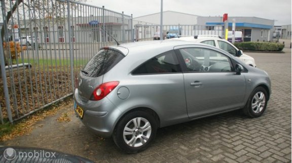 Opel Corsa - 1.4-16V - 1