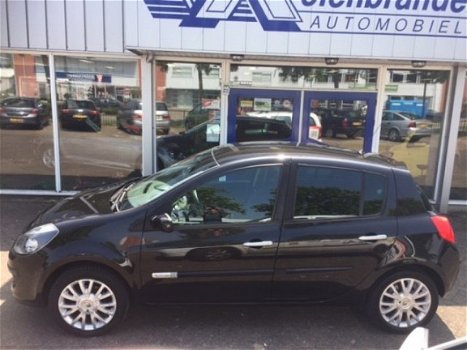 Renault Clio - 1.5 DCI 85 RIB CURL - 1