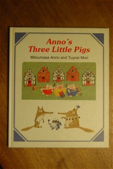 Anno's Three Little Pigs - 1