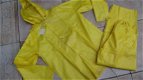 nieuw licht - geel regenpak maat 44 zware kwaliteit - 1 - Thumbnail