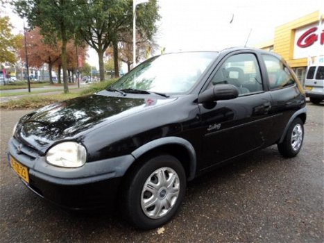 Opel Corsa - 1.4i Swing stuurbekrachting - 1