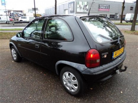 Opel Corsa - 1.4i Swing stuurbekrachting - 1