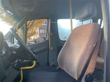 Volkswagen Crafter - 35 2.5 TDI L2H1 AIRCO / 9 PERSOONS - 1