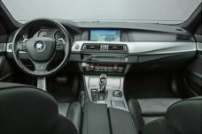 BMW 5-serie Touring - 520d High Exec. M-Pakket Shadow Aut. Pano Leer 19''